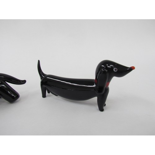 7175 - A collection of stylised glass animals including a Villeroy and Boch clear glass cat, a black and wh... 