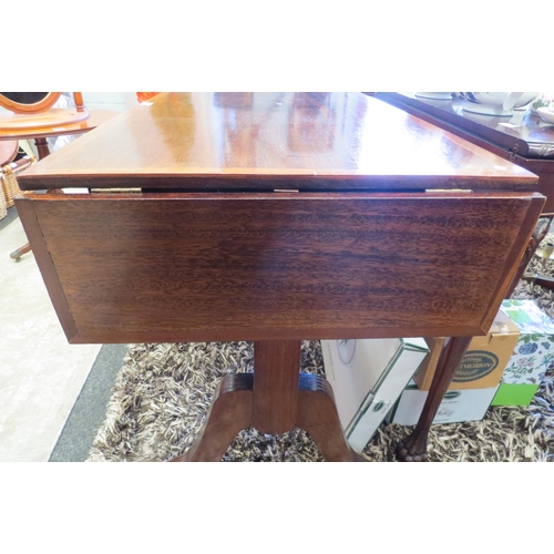 1039 - A drop-leaf hall table with twin frieze drawers on outswept legs joined by stretcher  (R) £20