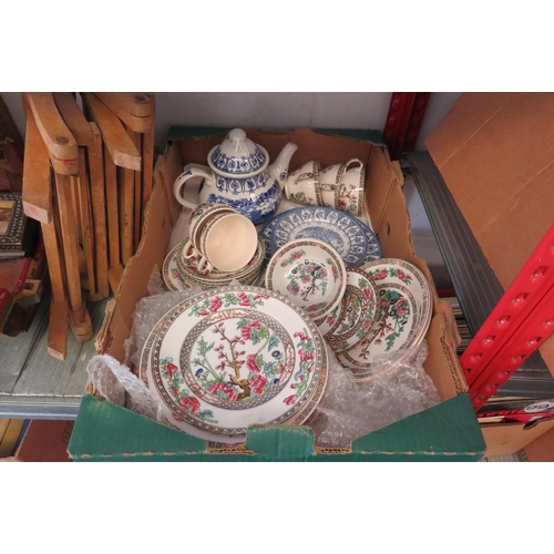 1204 - A box of China including Morley ware bowls and plates, Washington Indian tree plates, cups and sauce... 