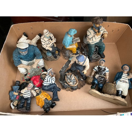 8072 - A collection of resin figures of nautical characters      (E) £10-15    BYGONES