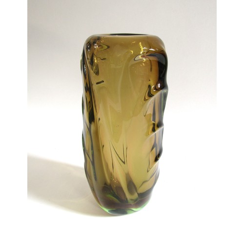 7150 - A Czech Skrdlovice vase in cinnamon, encased in green glass, by Jan Beranek. 28.7cm high