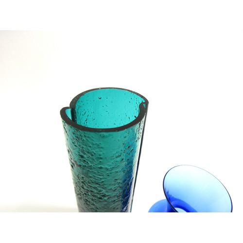 7227 - A Scandinavian Riihimaki vase by Tamara Aladin in green (chip to rim) and Seaglasbruk blue vase.  Ta... 