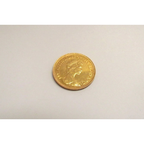 4384 - A 1982 gold half sovereign