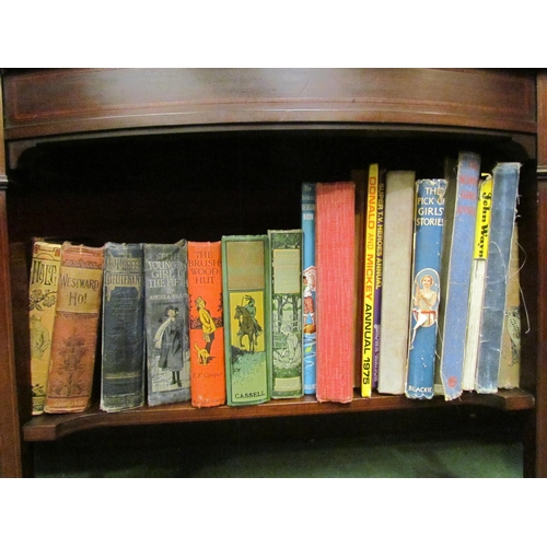 4142 - A quantity of Victorian and later children's books and annuals