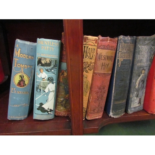 4142 - A quantity of Victorian and later children's books and annuals