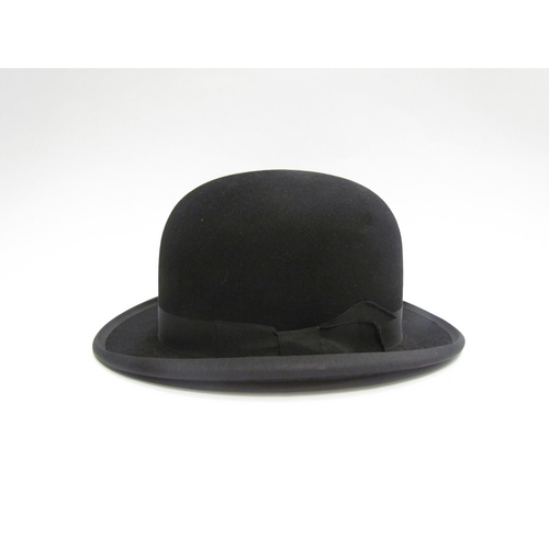 4187 - A Henry Heath Ltd bowler hat, approximately 36cm circumference