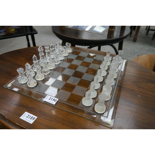 2247 - A complete glass chess set