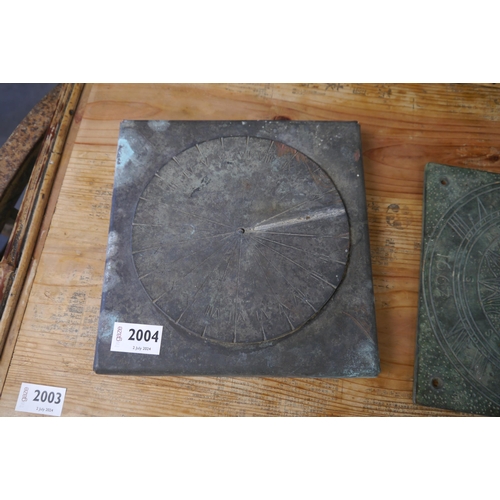 2004 - A weathered bronze and copper revolving sundial top, no gnomen 22cm square   (E) £20-30