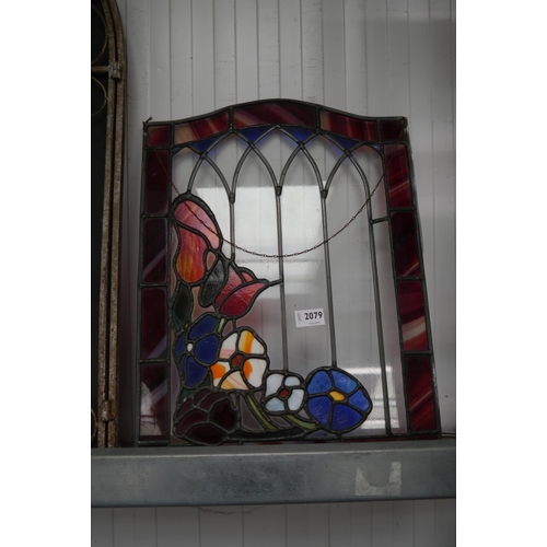 2079 - A leaded stained glass window hanging, of flowers