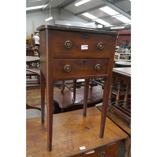 2170 - A Georgian mahogany lift top work table