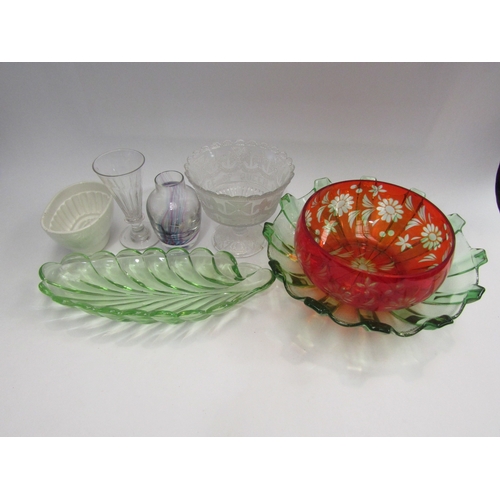 4477 - A selection of glassware including 1837-1887 Victoria Jubilee footed bowl, ceramic jelly mould, etc.... 