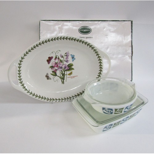 1404 - A collection of vintage Pyrex dishes and a large Portmeirion 