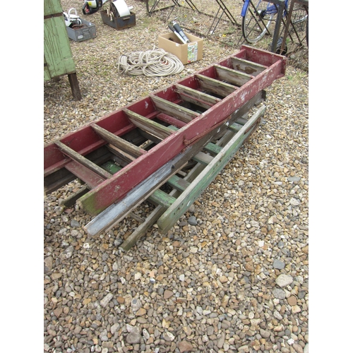 3410 - Four pairs of timber steps