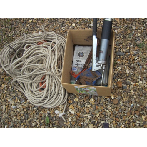 3411 - A quantity of rope and a box of mixed including a grease applicator, etc