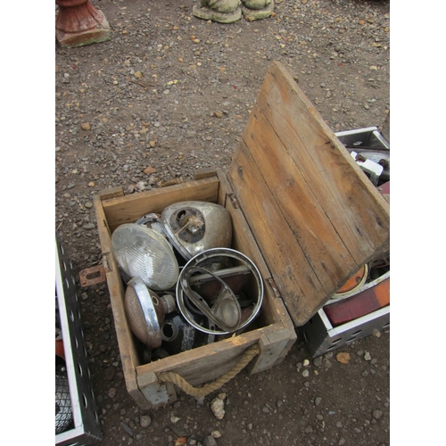 3425 - A timber crate containing mixed car lamps