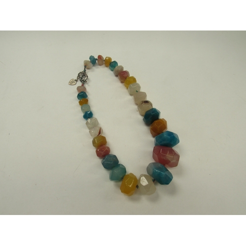 1281 - An artificial coloured quartz chunky bead necklace