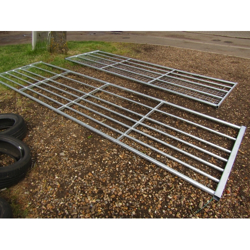 3596 - Approx. 14' unused galvanised Ashborne field gate   (R) £70