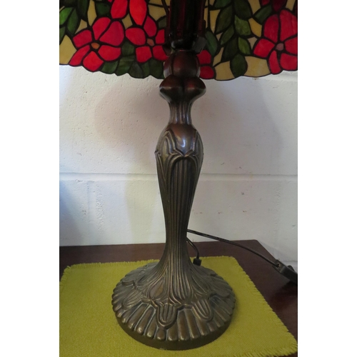 1014 - A Tiffany style leaded and stained glass table lamp