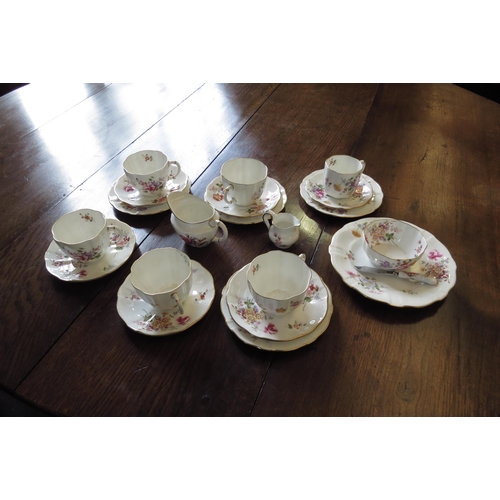 1026 - A selection of Royal Crown Derby 