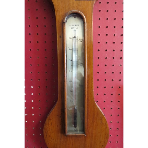 1081 - A 19th Century T.Leaming Settle banjo barometer with bone knob, some loss to enamel dial   (E) £15-2... 