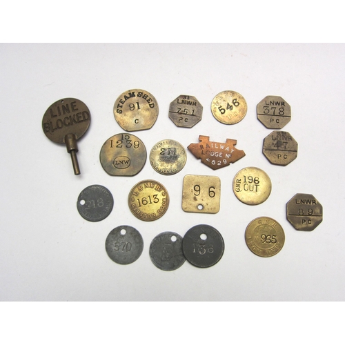 8163 - A quantity of brass and metal pay checks and tokens mostly relating to LNWR and GNR including Carsto... 