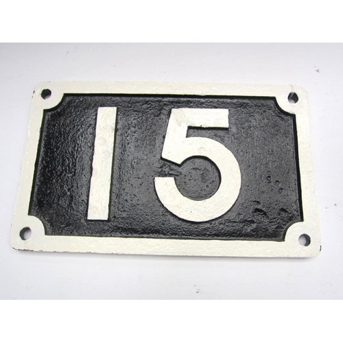 8227 - A cast iron bridge plate 15, repainted, 38 x 23cm     (E) £20-30          BYGONES