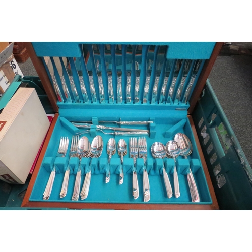 1222 - A quantity of cutlery including canteen by Community