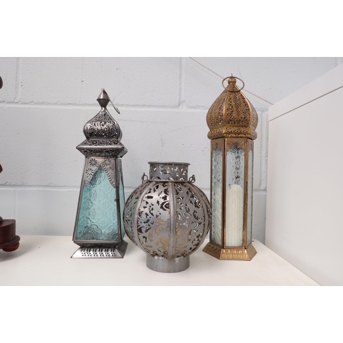 1335 - Two modern Islamic style hanging lamps together with another lantern (3)