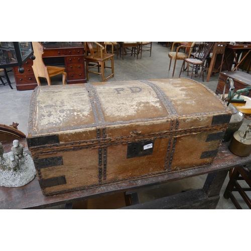 2013 - A Georgian domed top travel trunk, with original pony skin   (R) £70