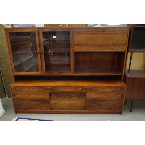 2334 - A late 20th Century laminate veneer sideboard lounge unit