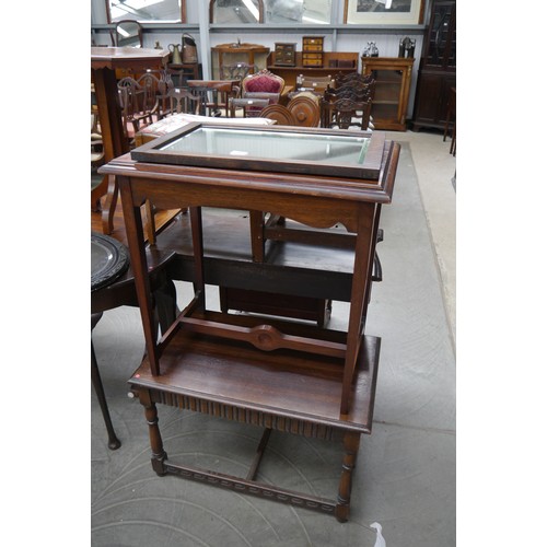 2222 - Two oak tables with an oak mirror