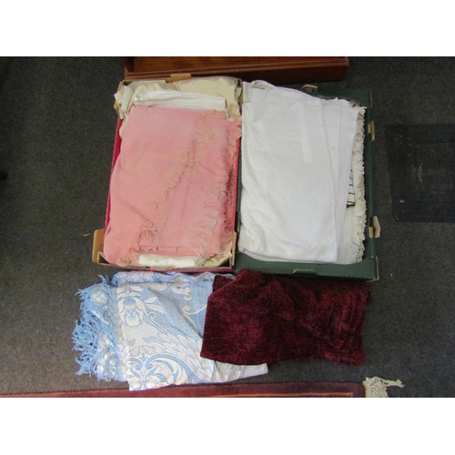 1452 - Two boxes of various linen and fabric