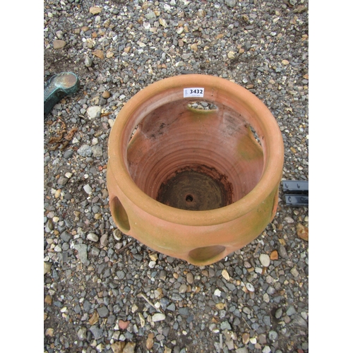 3432 - A terracotta herb/strawberry pot