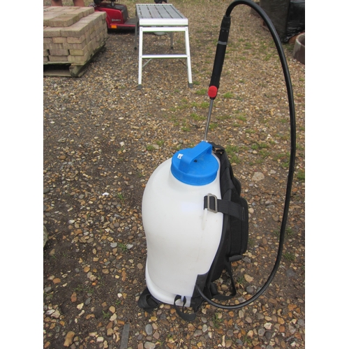 3487 - An electric knapsack sprayer.  DTI Failure: Please see information pages