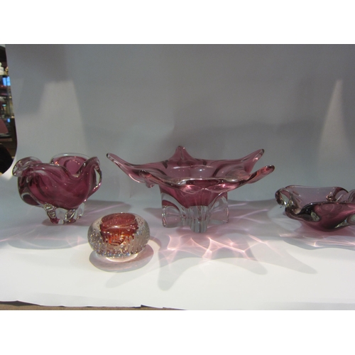 4272 - Four pink glass dishes including night light holder