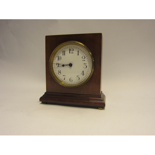 4446 - An early 20th Century mahogany mantel clock, 15.5cm high