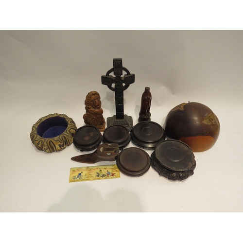 4463 - WITHDRAWN A box of miscellaneous treen to include crucifix, snuff box in the form of a shoe (minus l... 