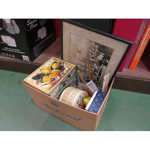 4246 - A box of miscellaneous to include card four drawer jewellery cabinet, hand mirrors, fans, etc.     (... 