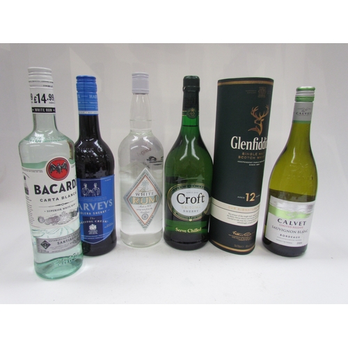 9091 - Six bottles of various including Glenfiddich 12 year old single malt Scotch Whisky 700ml, Bacardi, S... 