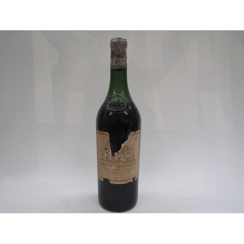 9110 - 1962 Chateau Haut-Brion Premier Grand Cru Classe  (R)  £150-250