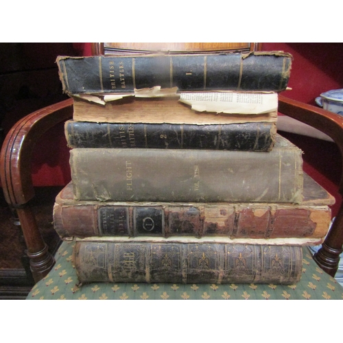 4060 - A Holy Bible, Southwell's family bible and four other volumes including British Battles, all a/f (6)