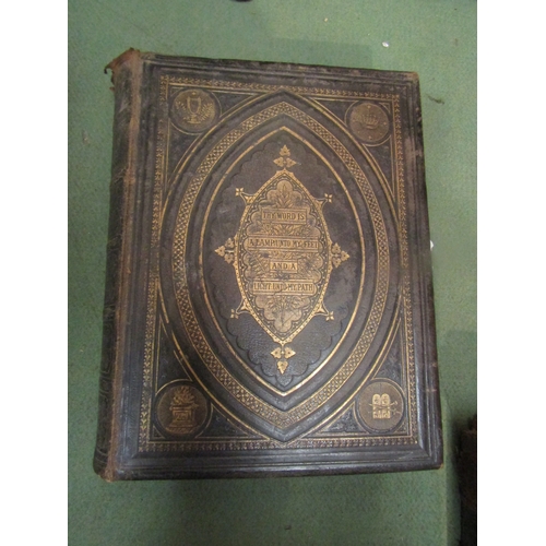 4060 - A Holy Bible, Southwell's family bible and four other volumes including British Battles, all a/f (6)