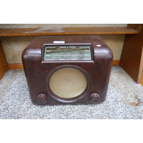 2400 - A Bush DAC90A a vintage radio