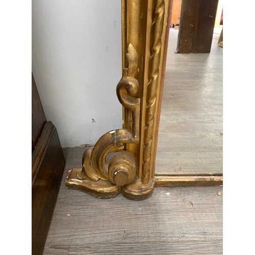 6060 - A Georgian gilt large hall mirror, 159cm x 160cm