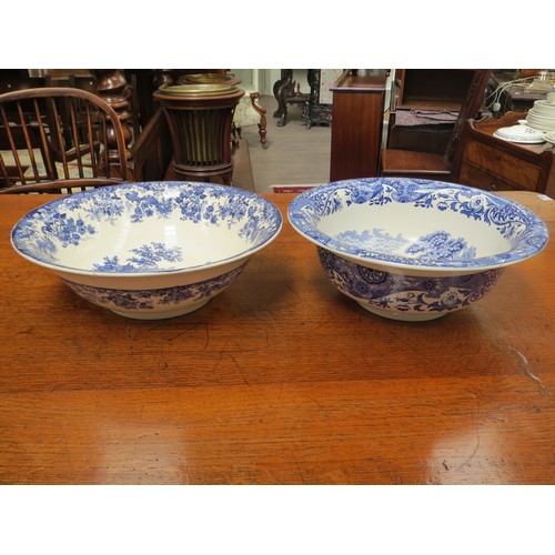 6094 - Two blue and white wash bowls including Italian Spode, 37cm  and 38cm diameter