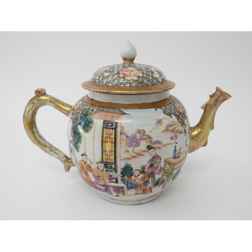 6029 - An early 19th Century Chinese export teapot with decorative figural scene, 17cm tall