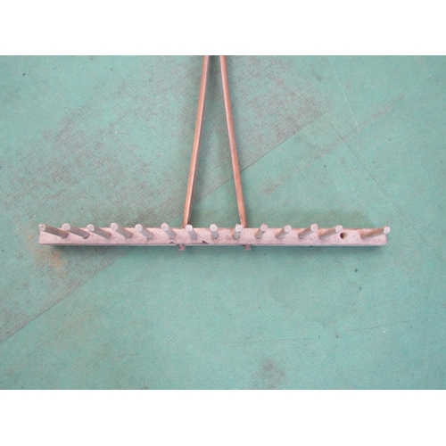 5074 - A malting rake