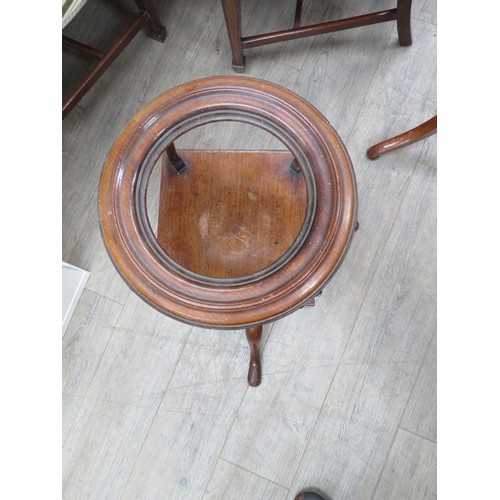 6096 - A Georgian mahogany gentleman's washstand (no bowl)