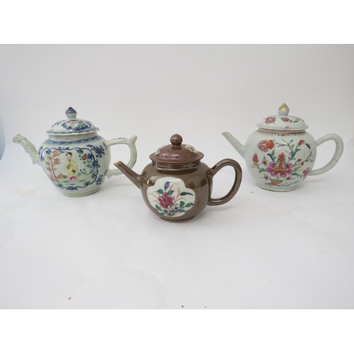 6026 - Three Oriental 19th Century teapots, including Chinese export and Japanese and two similar lidded po... 