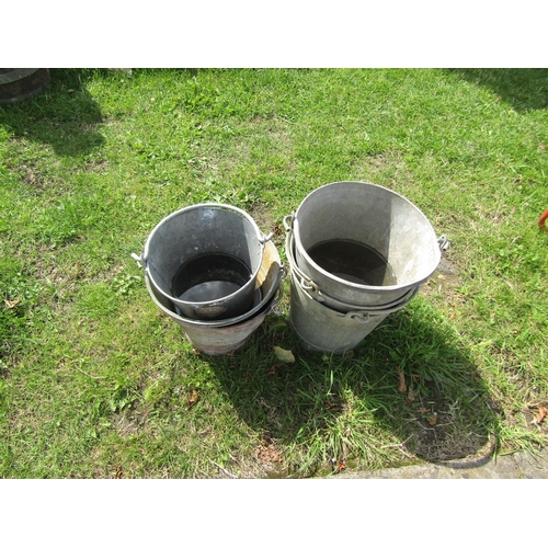 5558 - A quantity of galvanised pails